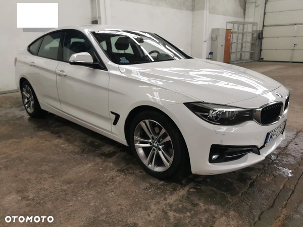 BMW Seria 3 320d Sport Line