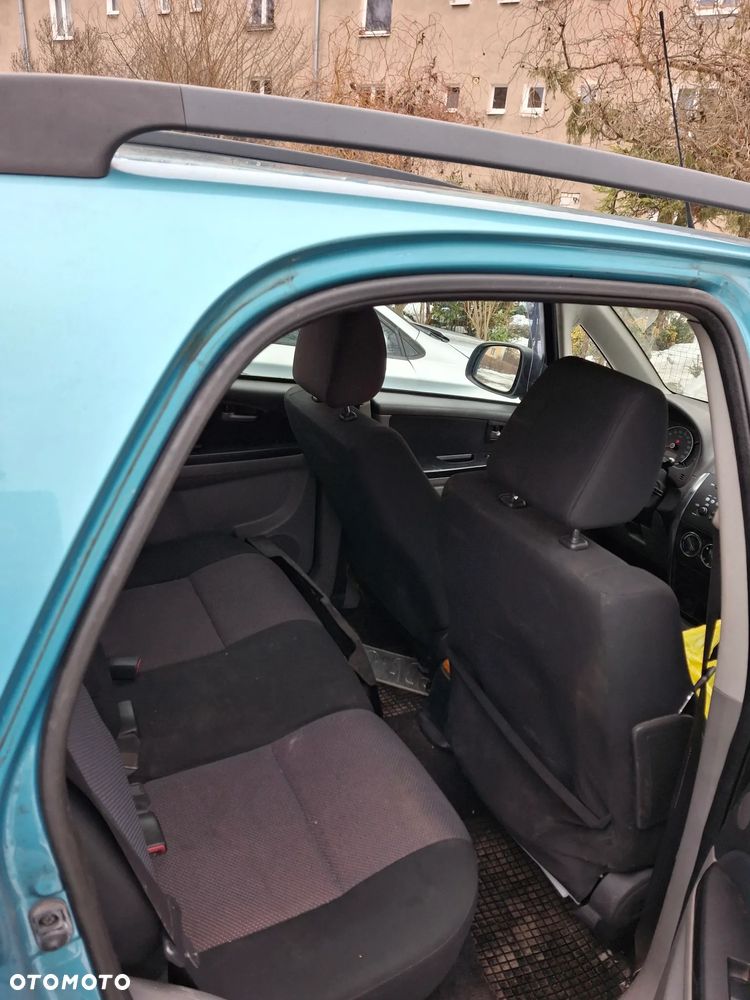 Suzuki SX4 - 5