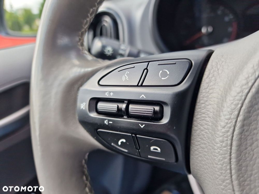 Kia Picanto 1.2 L - 24