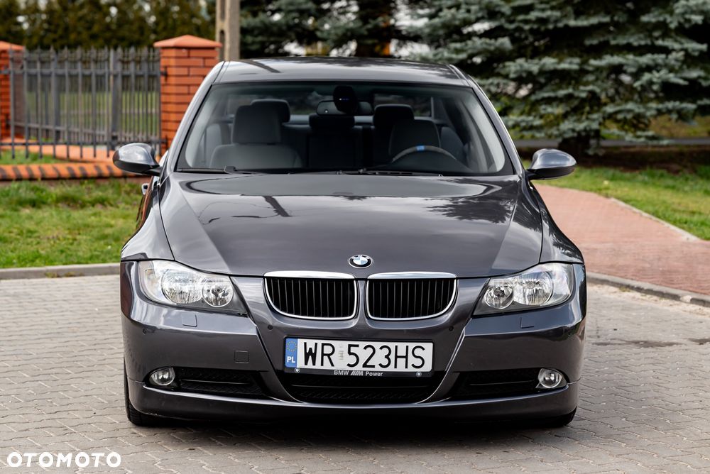 BMW Seria 3 325i - 7