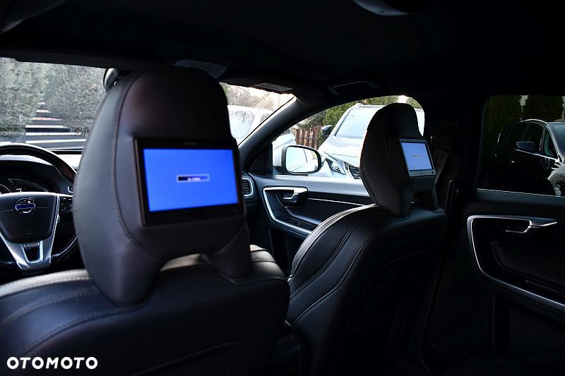 Volvo V60 D4 Geartronic RDesign - 23
