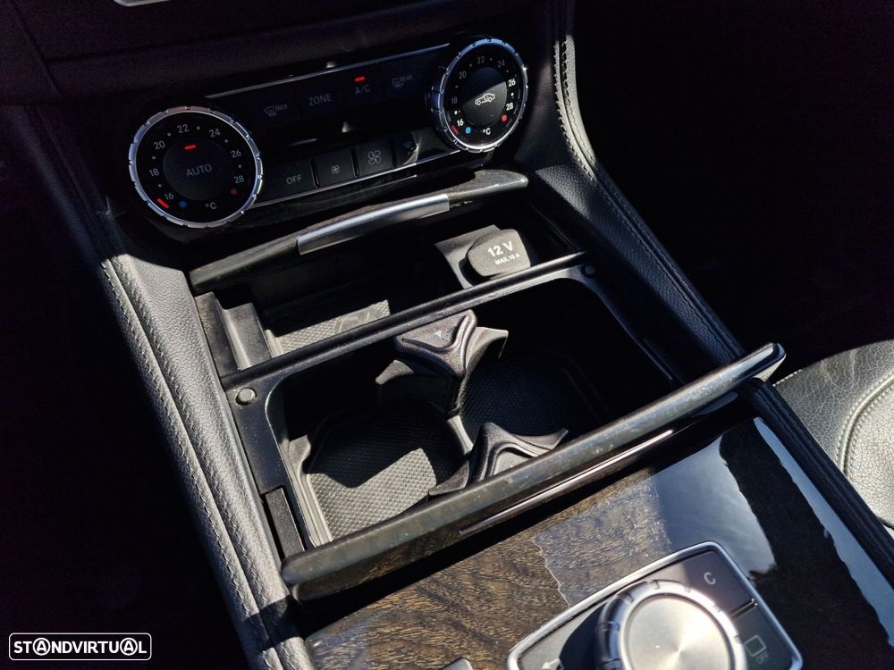 Mercedes-Benz CLS 250 (BT) d 4Matic 7G-TRONIC - 32