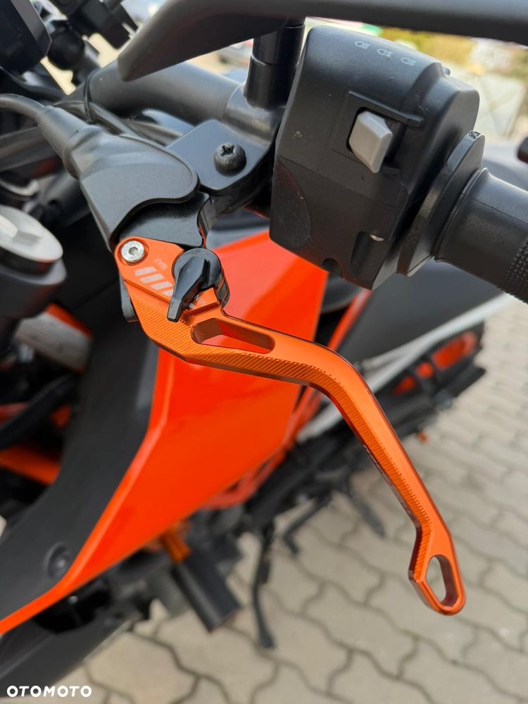 KTM Duke - 19