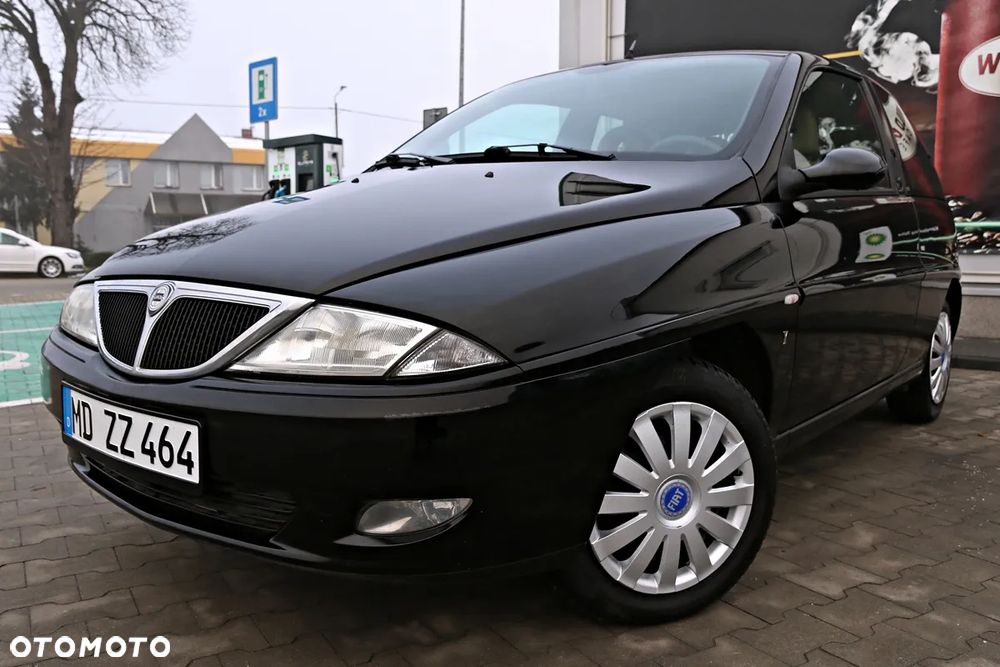 Lancia Ypsilon - 10