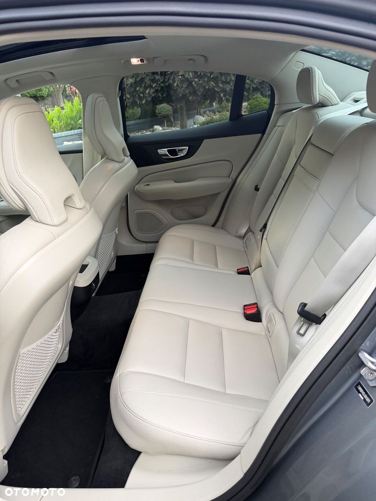 Volvo S60 - 9