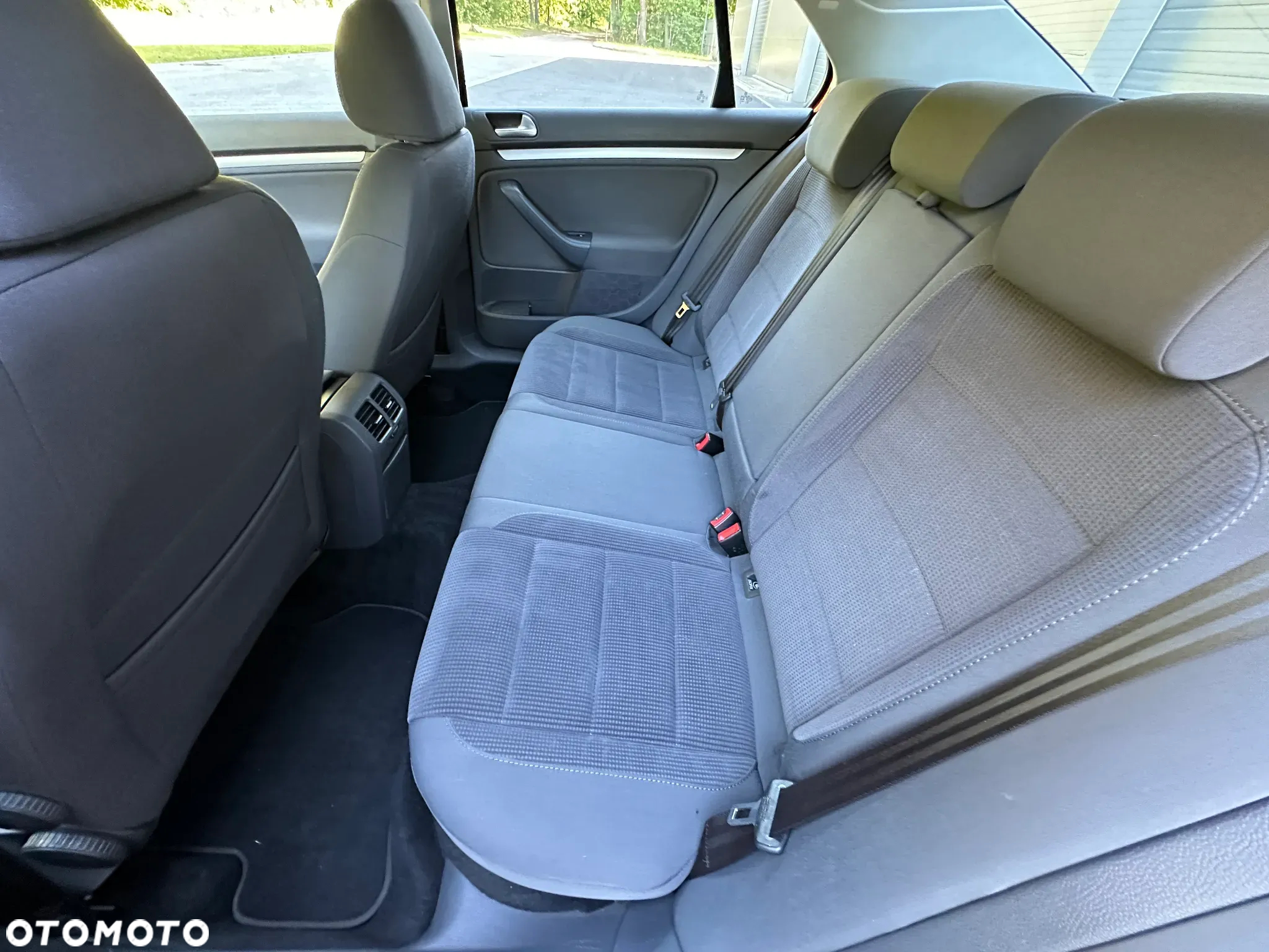 Volkswagen Jetta 1.6 Comfortline - 18