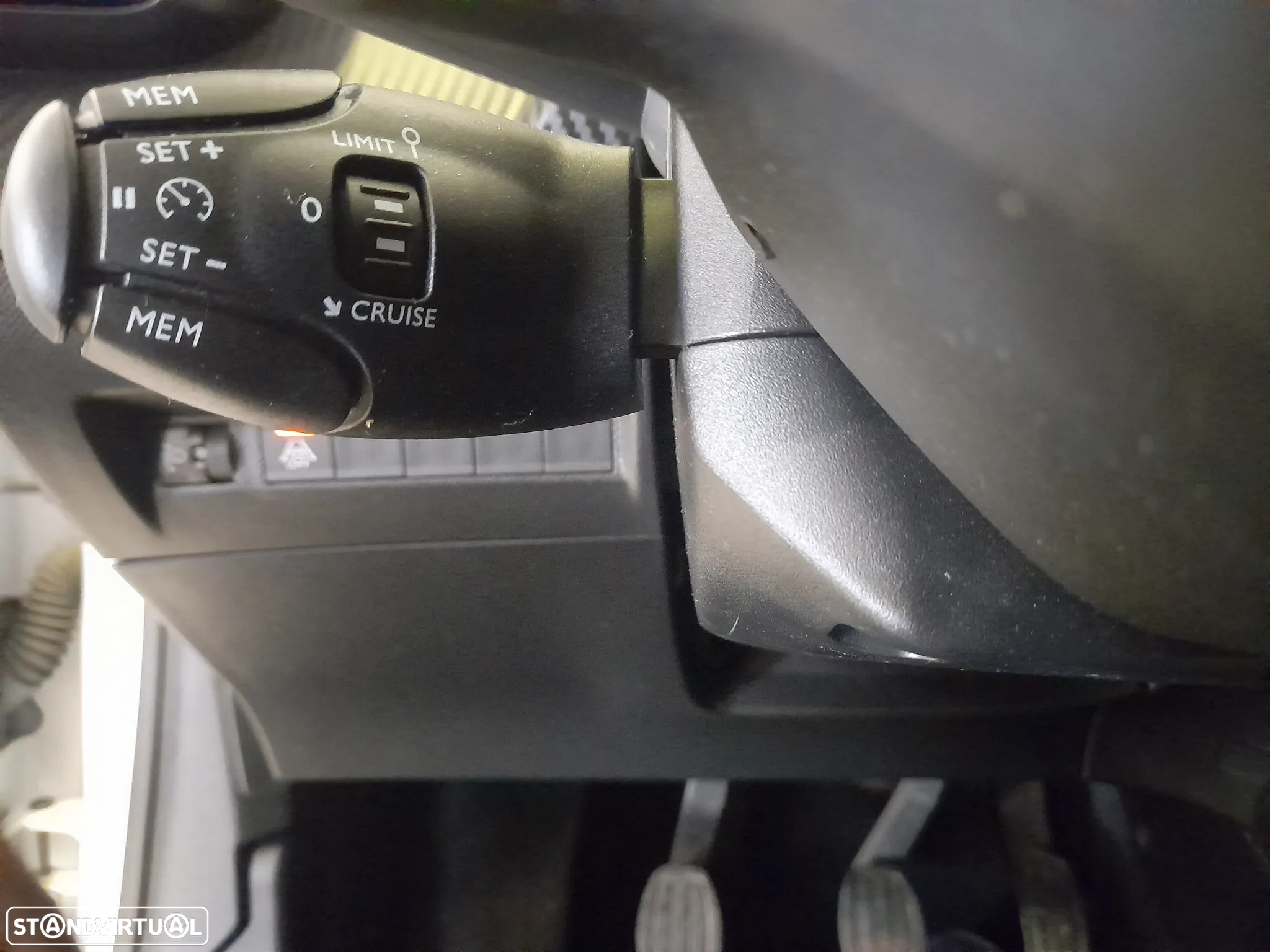 Peugeot 208 1.2 PureTech Active Pack - 18
