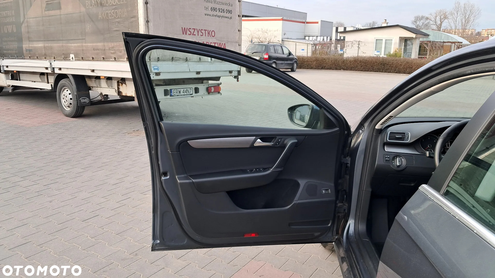 Volkswagen Passat 2.0 TDI Comfortline - 11