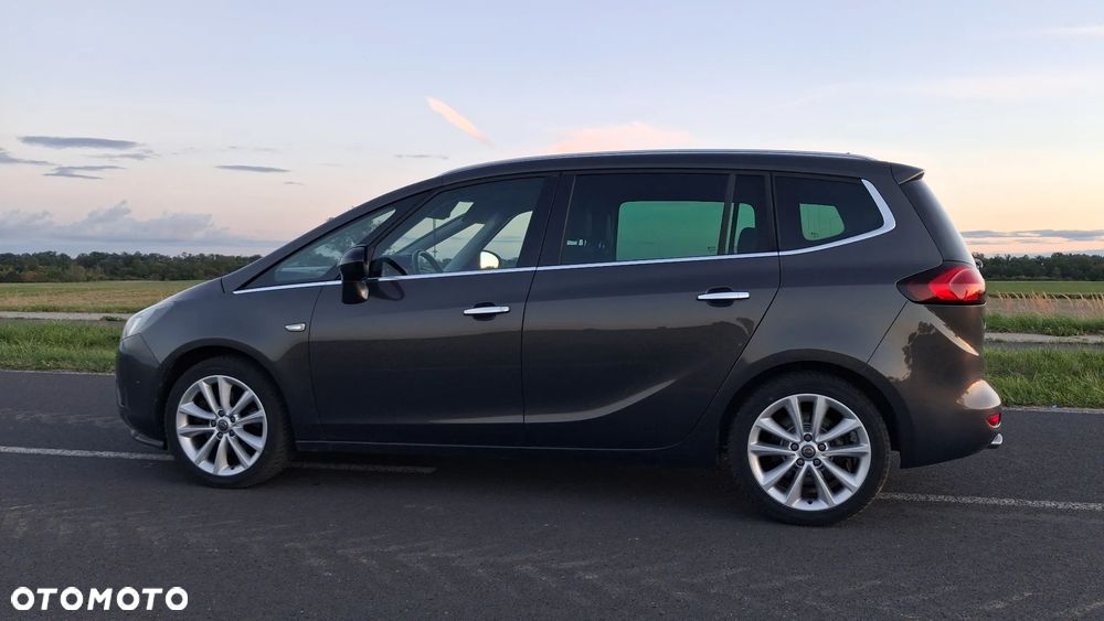 Opel Zafira - 35