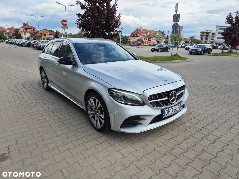 Mercedes-Benz Klasa C 220 d 4Matic 9G-TRONIC AMG Line - 4