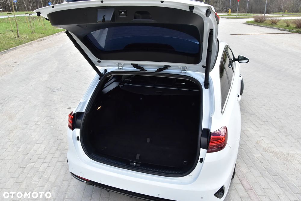 Kia Ceed 1.6 GDI DCT OPF Platinum Edition - 15