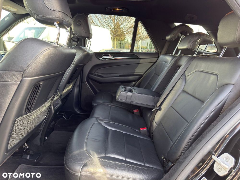 Mercedes-Benz GLE 350 d 4-Matic - 24