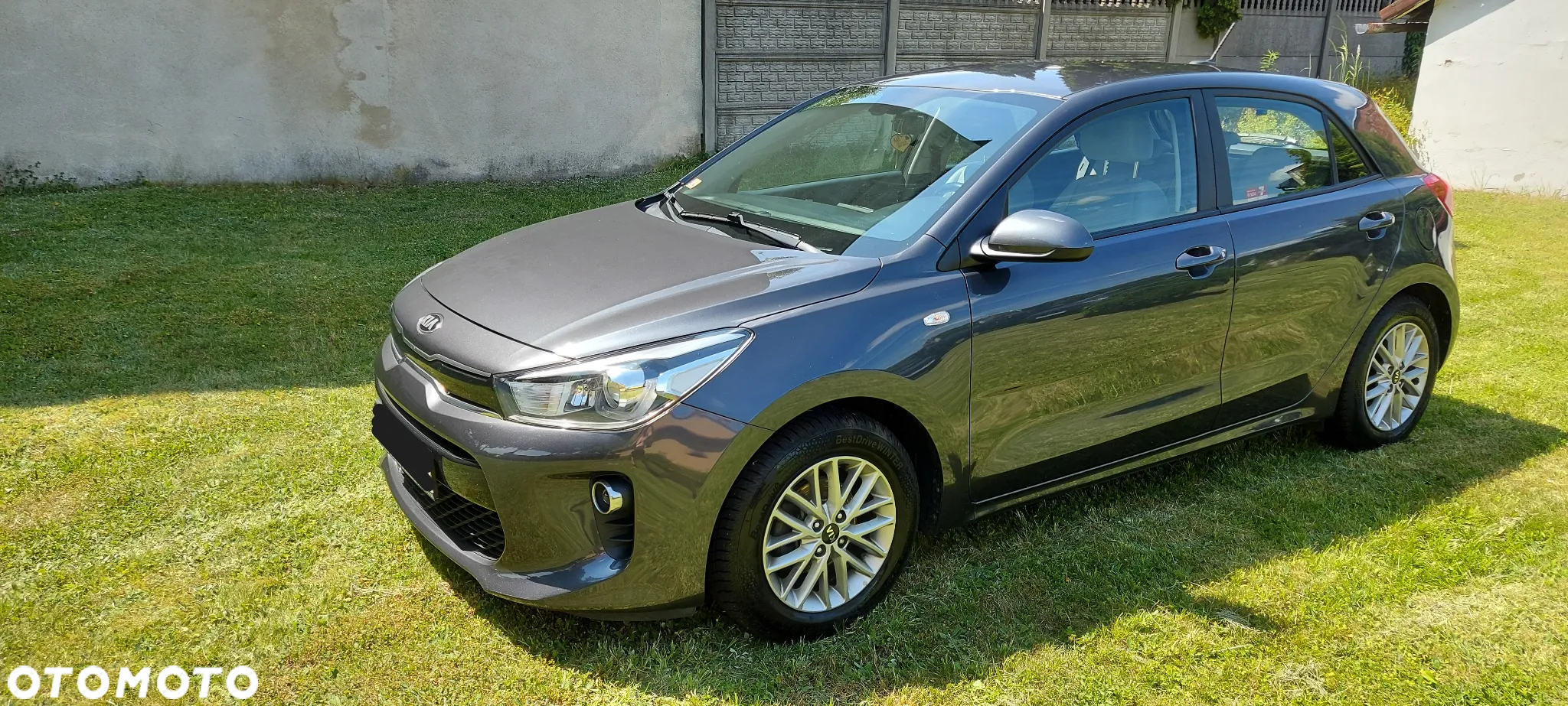 Kia Rio - 2
