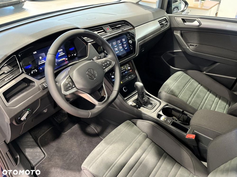 Volkswagen Touran 1.5 TSI EVO Comfortline Plus DSG - 9