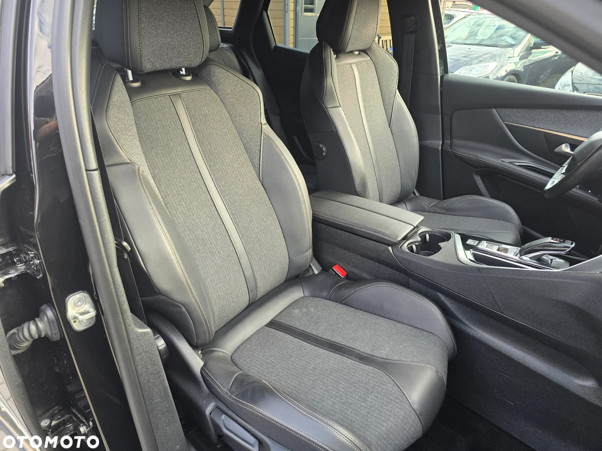 Peugeot 3008 - 15