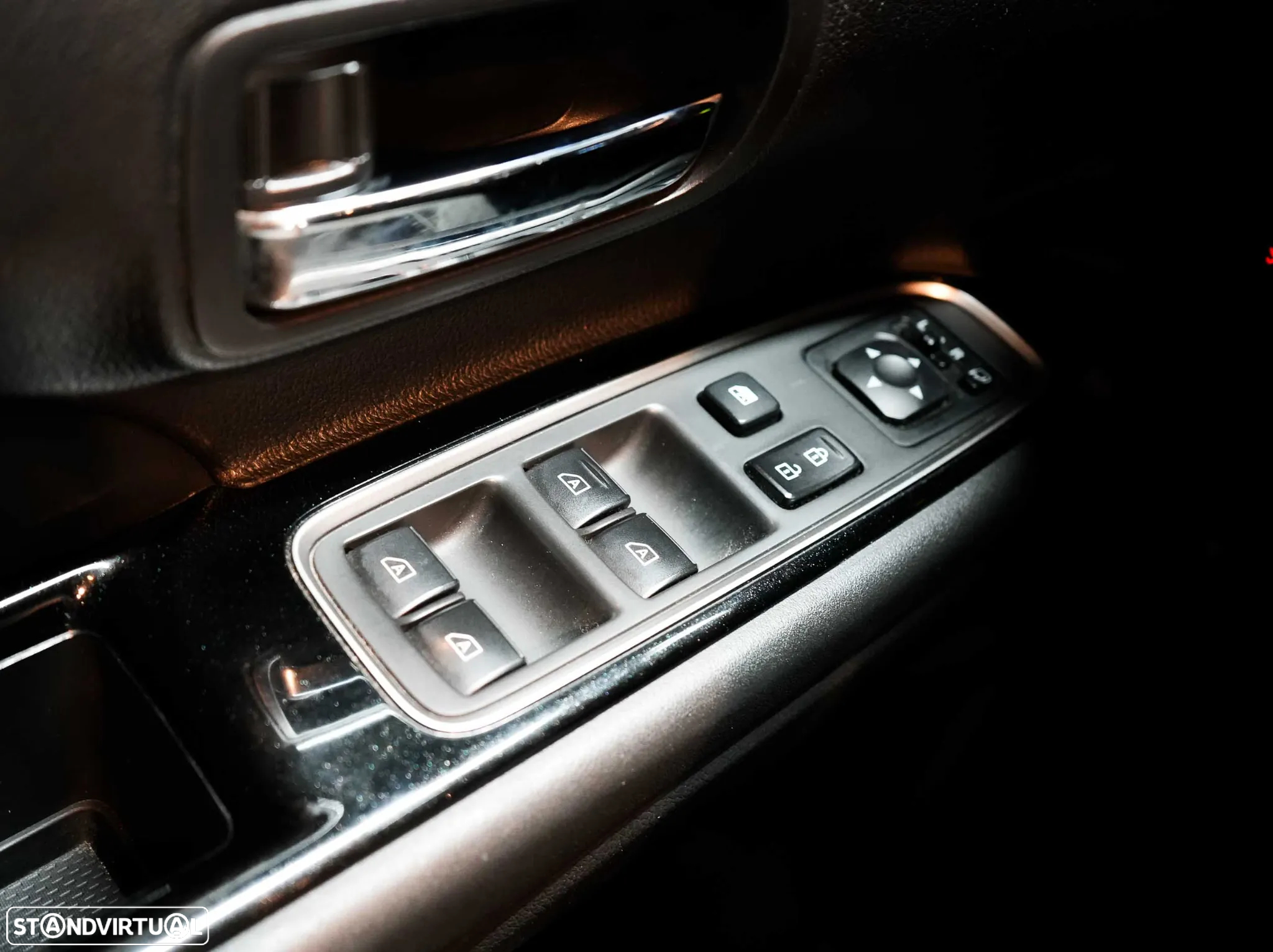 Mitsubishi Outlander 2.4 PHEV Instyle - 17