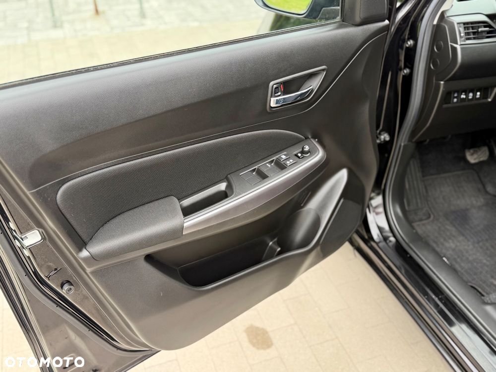 Suzuki Swift 1.2 Dualjet Hybrid CVT Comfort - 30