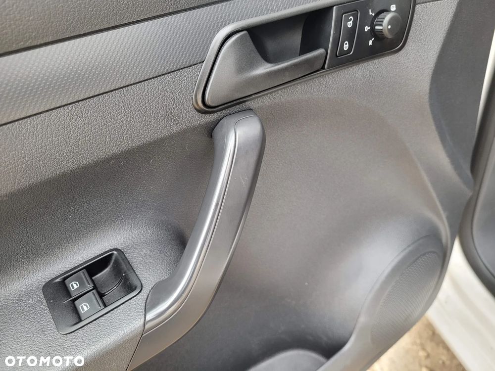 Volkswagen Caddy - 16