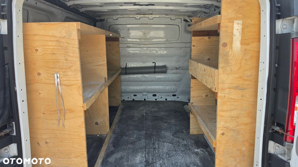Renault TRAFIC - 16