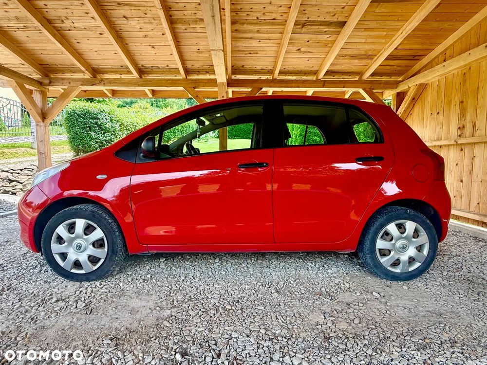 Toyota Yaris 1.0 Luna A/C - 3