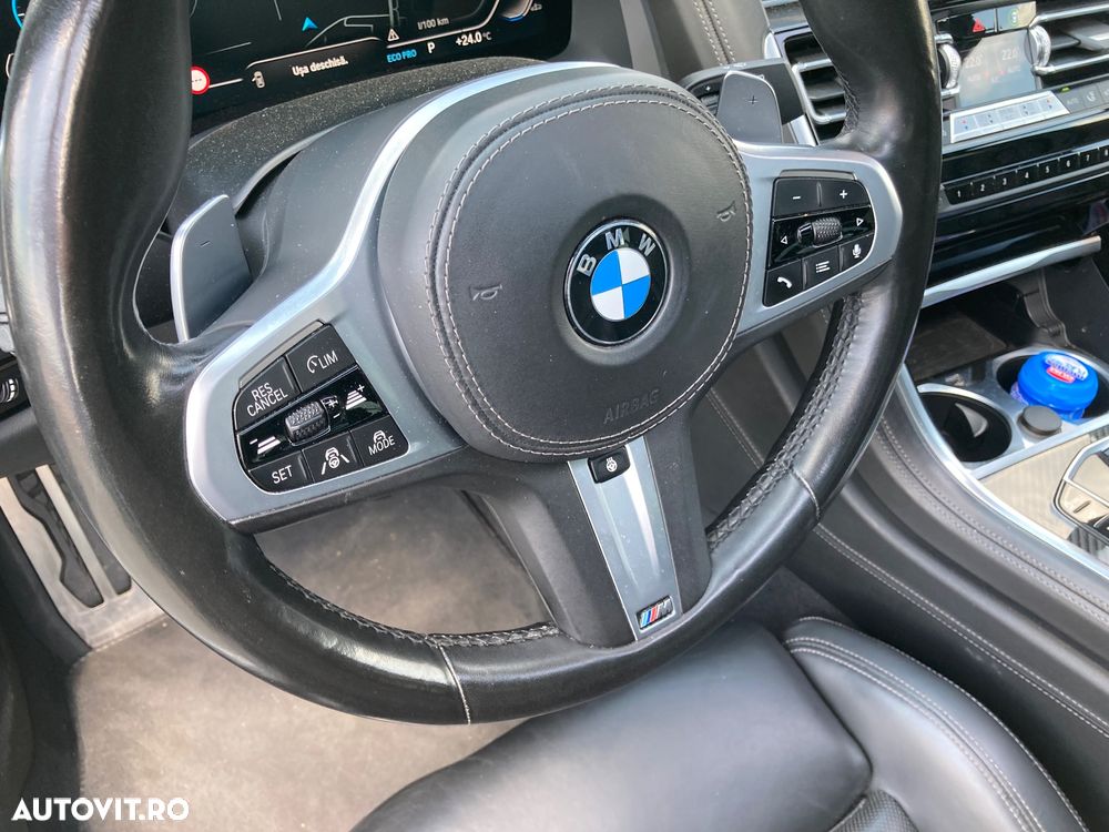 BMW Seria 8 - 16