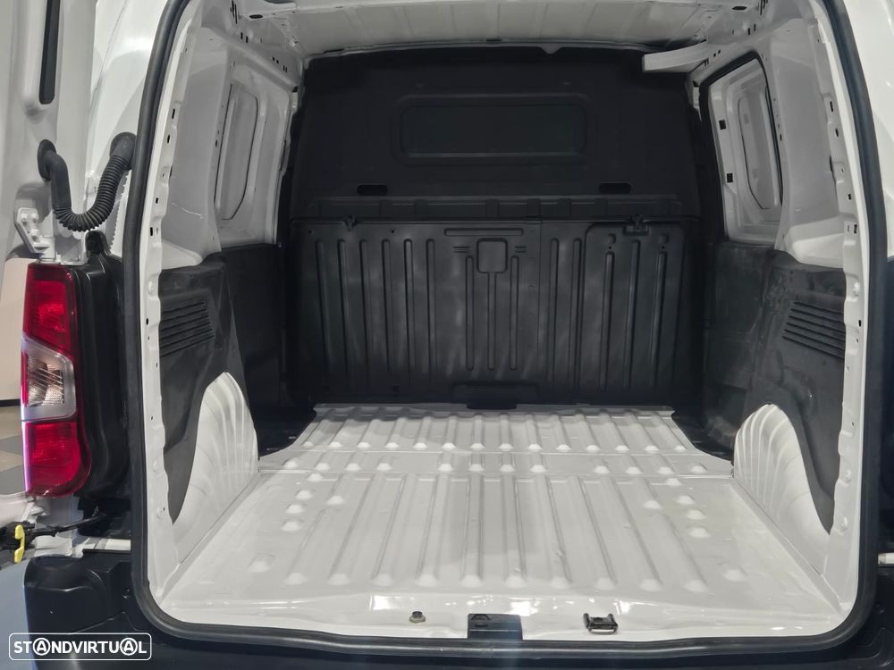 Peugeot e-Partner 50 Kwh Premium - 10