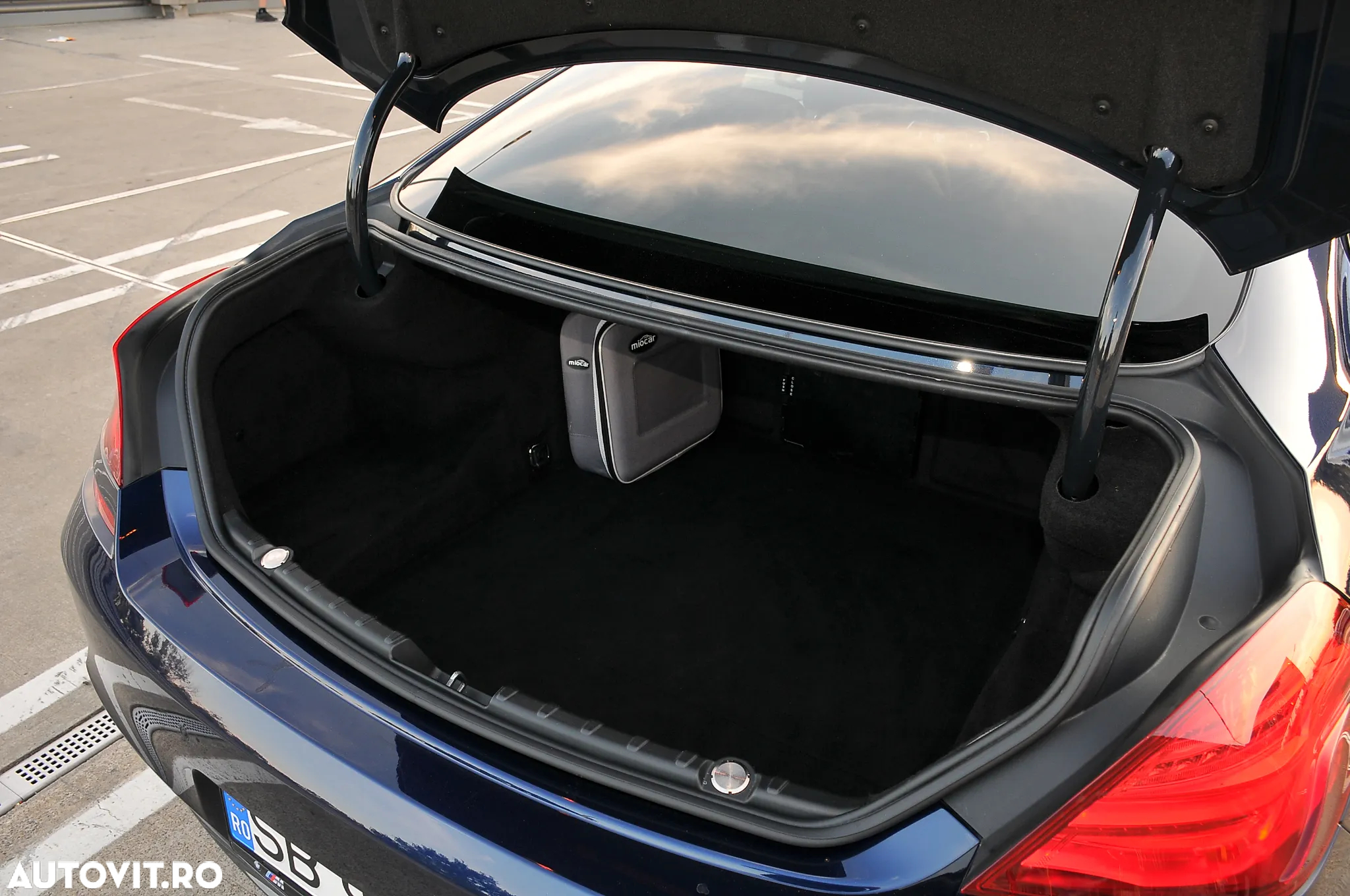 BMW Seria 6 650i xDrive M Sport Edition - 38