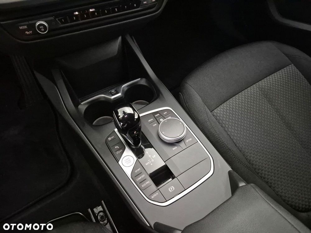 BMW Seria 1 118i Advantage - 16