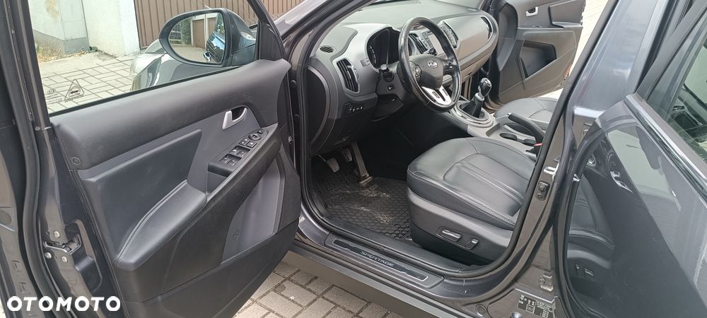 Kia Sportage 1.7 CRDI XL 2WD - 12