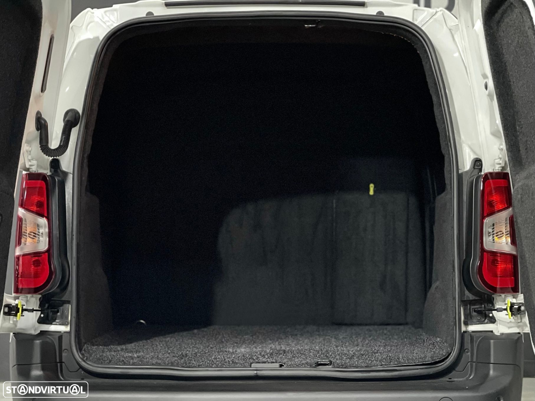 Opel Combo Cargo 1.5 CDTI L1H1 ENJOY - 11