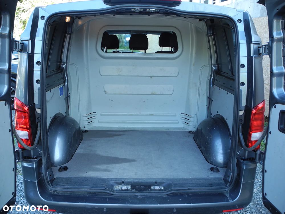 Mercedes-Benz VITO - 16