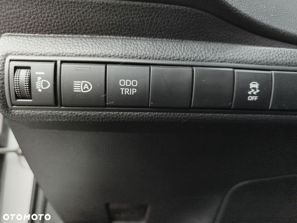 Toyota Corolla - 22