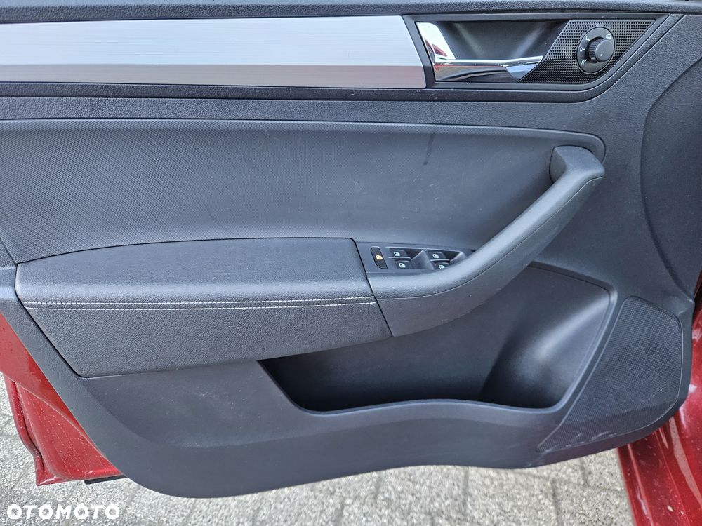 Skoda RAPID 1.0 TSI Cool Edition R&G - 24