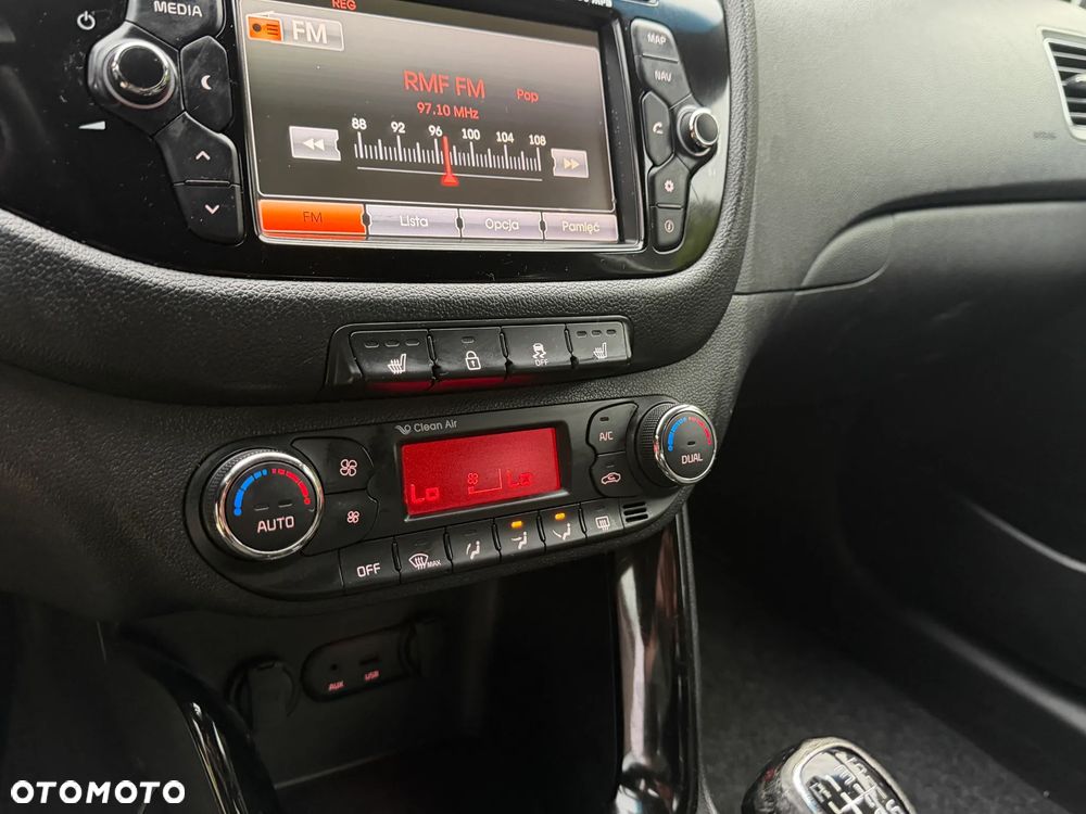 Kia Ceed 1.6 GDI Dream Team Edition - 20