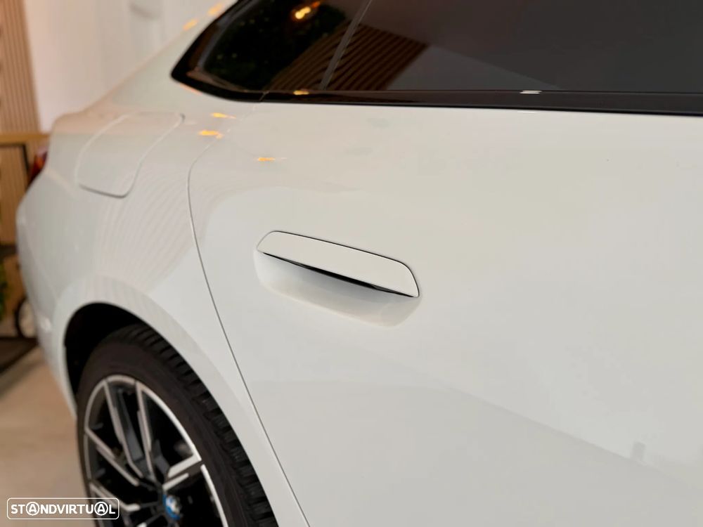 BMW i4 eDrive40 Gran Coupe M Sport - 17