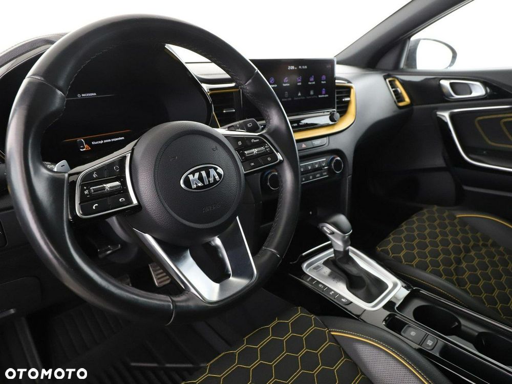 Kia XCeed 1.5 T-GDI Business Line DCT - 15