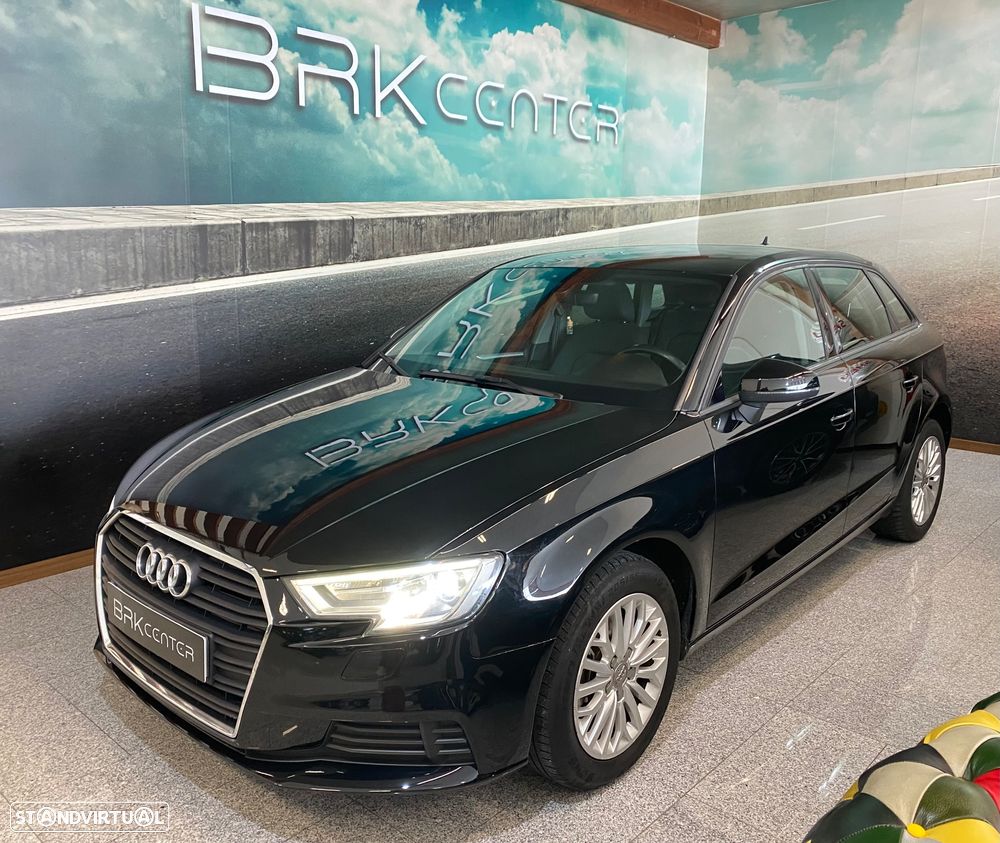 Audi A3 Sportback 1.6 TDI ultra Attraction - 1