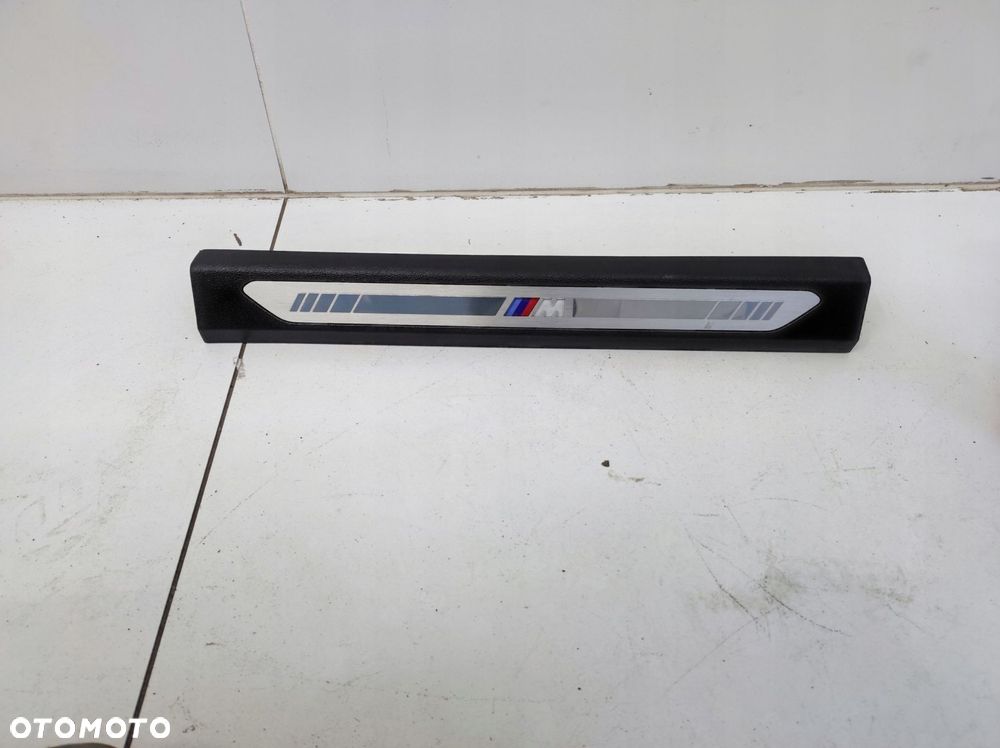 listwa nakładka na próg progowa prawy przód led bmw xm g09 - 1