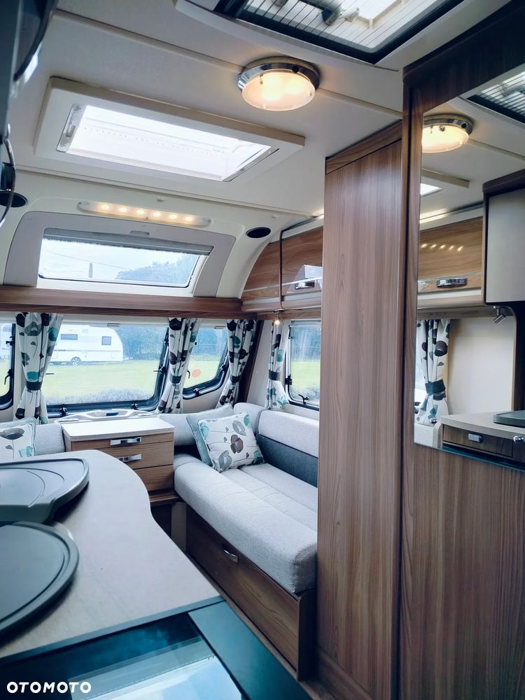 SWIFT Challenger 590 - 6