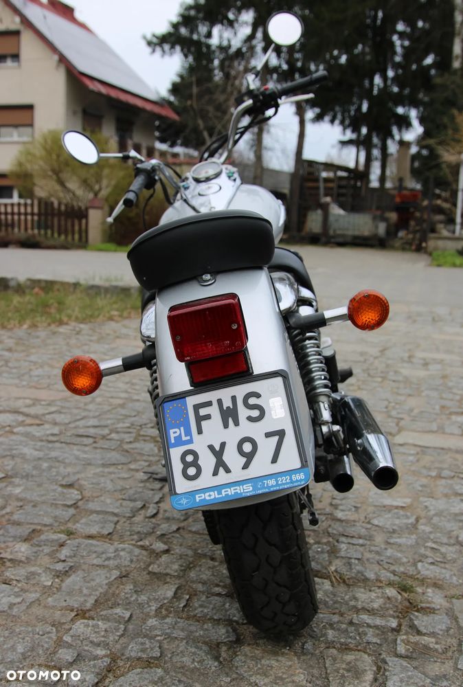 Suzuki Intruder - 15