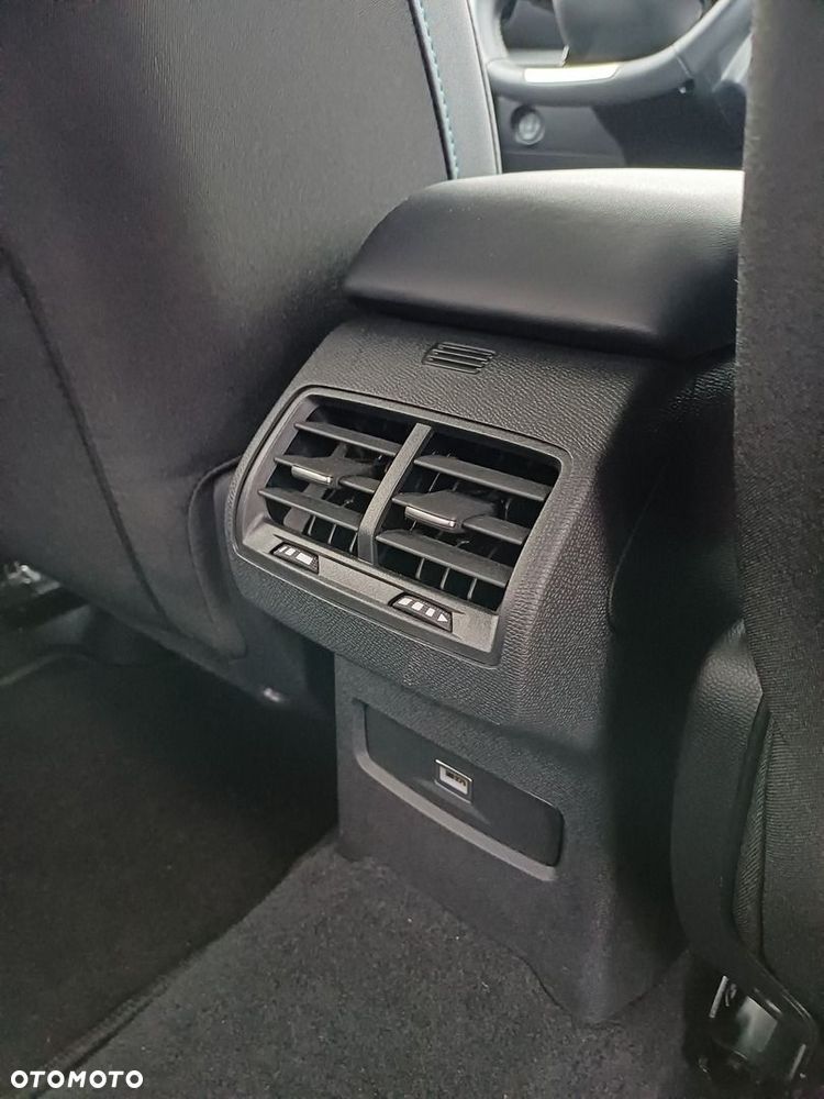 Citroën C4 1.2 PureTech Max S&S EAT8 - 31