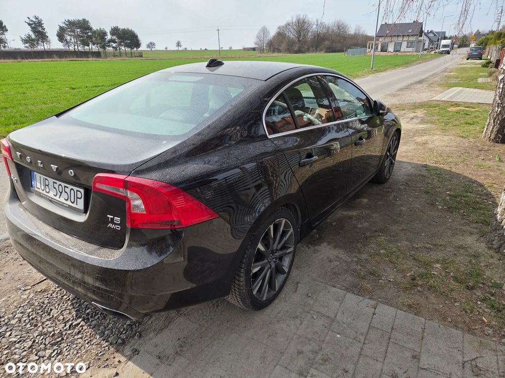 Volvo S60 2.5 T5 AWD - 4