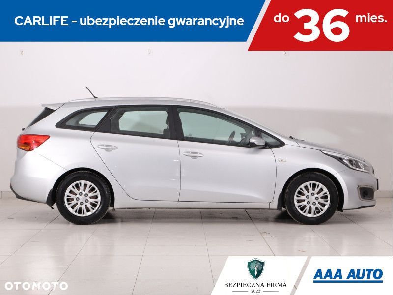 Kia Ceed - 8
