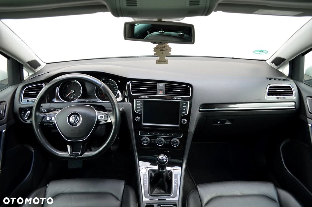 Volkswagen Golf Variant 2.0 TDI BMT Highline - 13