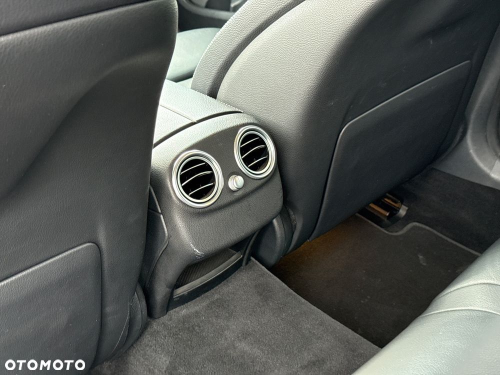 Mercedes-Benz Klasa C 350 e 7G-TRONIC Edition - 19
