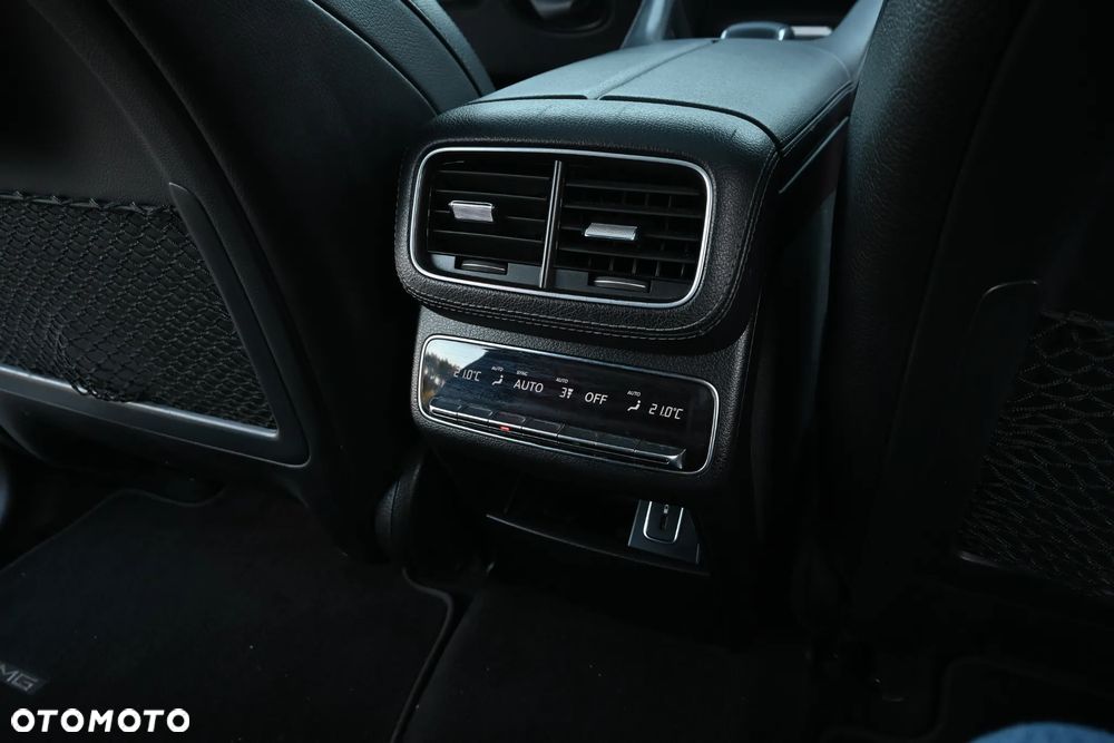 Mercedes-Benz GLE - 30