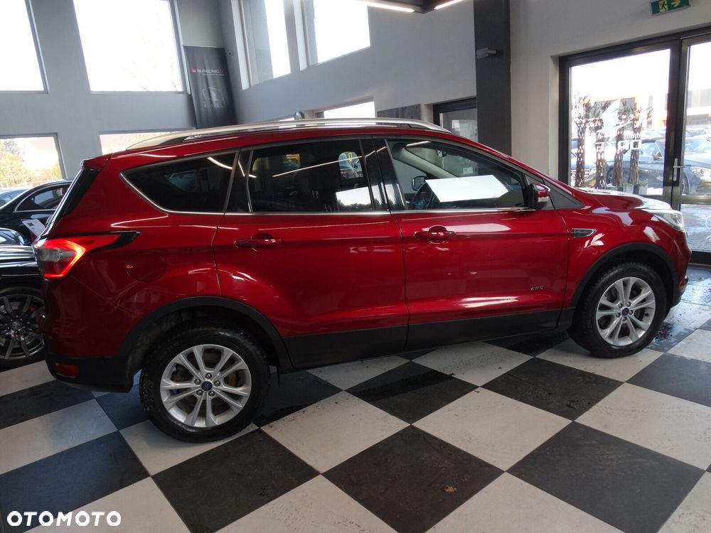 Ford Kuga - 11