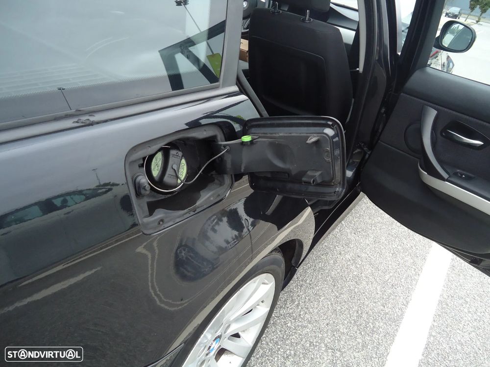 BMW 320 d Navigation - 19