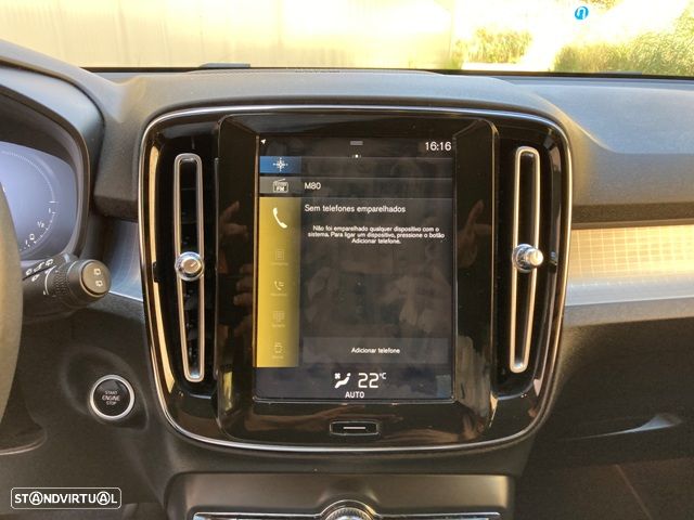 Volvo XC 40 T5 Twin Engine DKG Momentum Pro - 22
