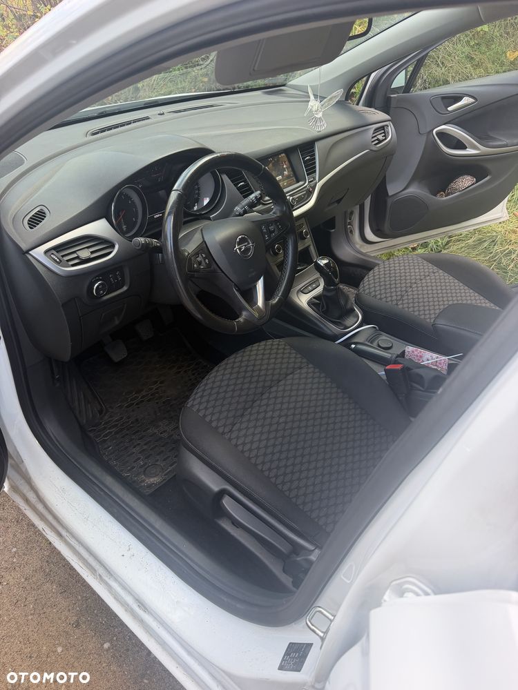 Opel Astra - 8